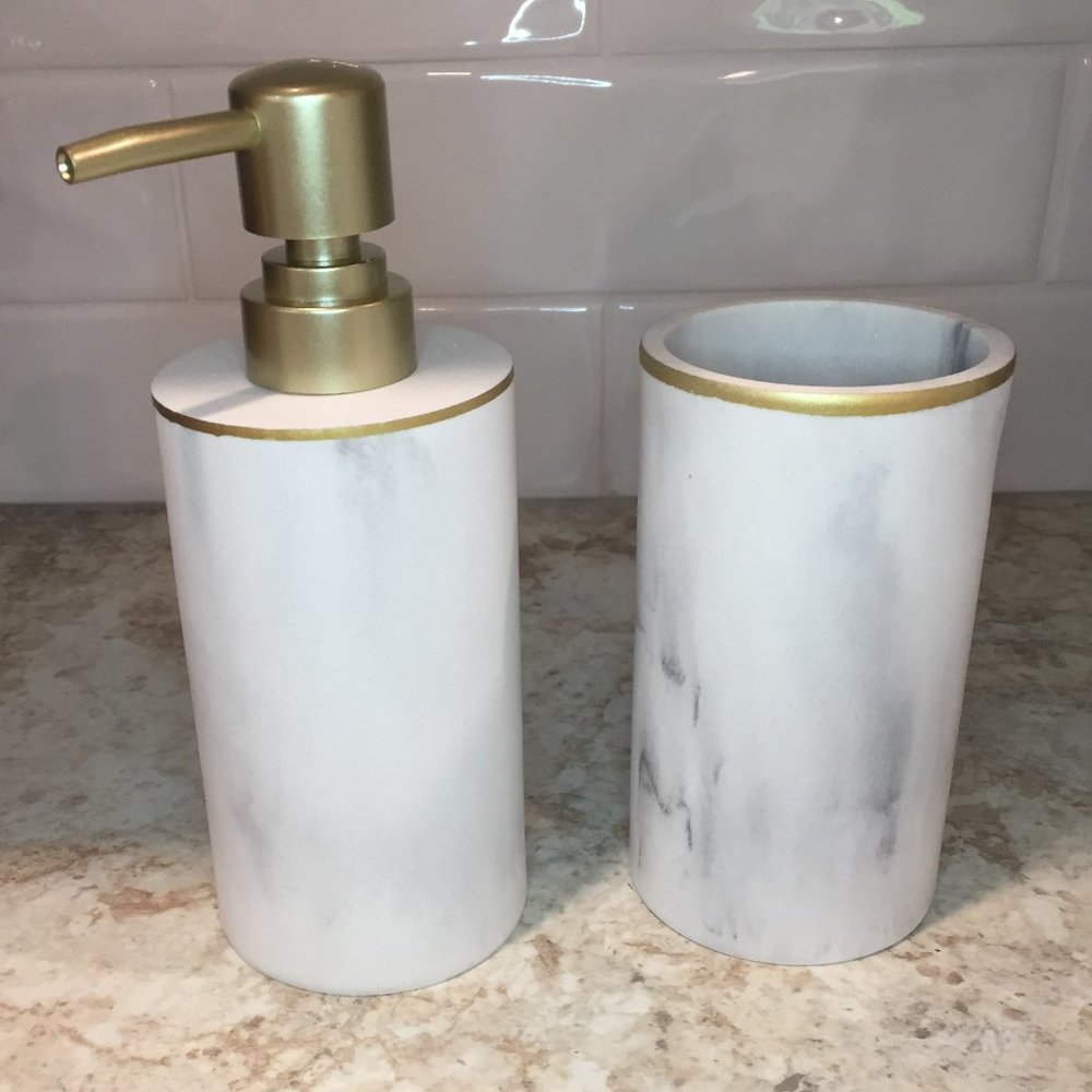 Sunday Citizen Resin Bath Set - NEW!